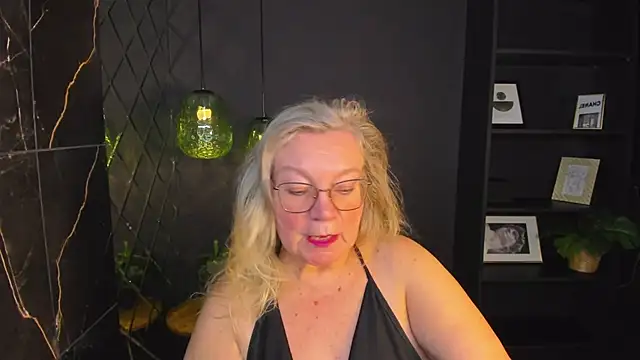 NataliMellow online show from 10-21-25, 01:12