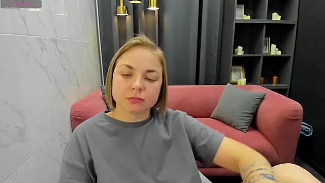 Snapshot of TataArdent chatting on 12-13-24, 11:06 TataArdent online show from 12-13-24, 11:06