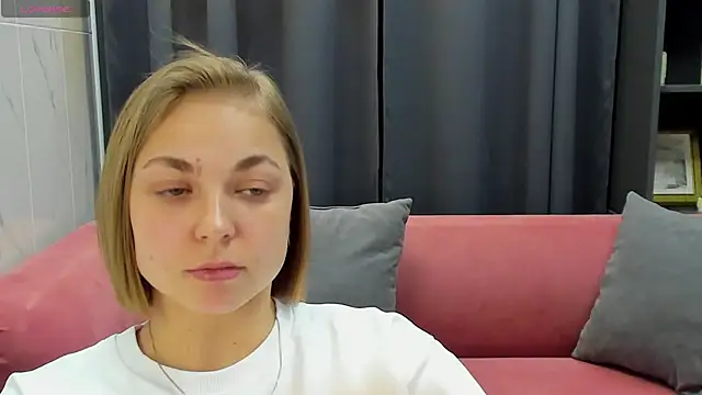 Snapshot of TataArdent chatting on 02-10-25, 08:31 TataArdent online show from 02-10-25, 08:31