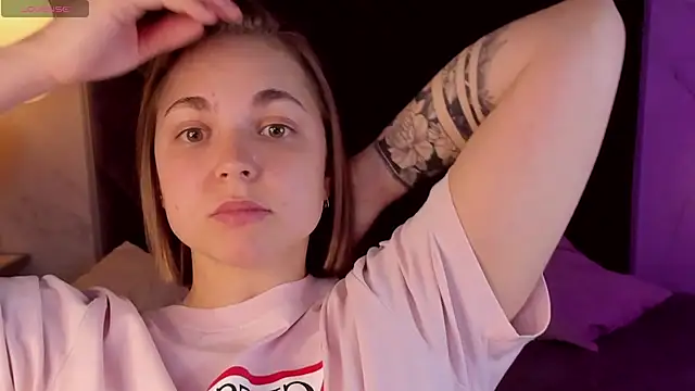 Snapshot of TataArdent chatting on 02-11-25, 08:42 TataArdent online show from 02-11-25, 08:42