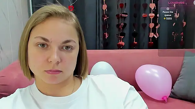 Snapshot of TataArdent chatting on 02-13-25, 11:15 TataArdent online show from 02-13-25, 11:15