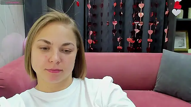 Snapshot of TataArdent chatting on 02-14-25, 08:26 TataArdent online show from 02-14-25, 08:26