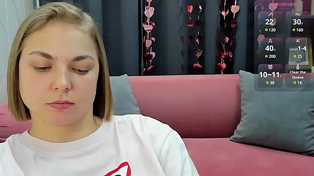 Snapshot of TataArdent chatting on 02-18-25, 11:19 TataArdent online show from 02-18-25, 11:19