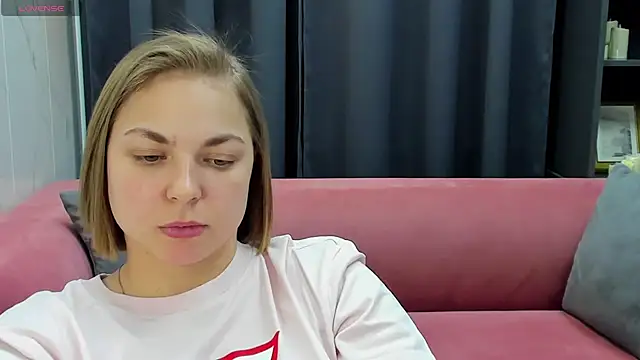 Snapshot of TataArdent chatting on 02-25-25, 08:09 TataArdent online show from 02-25-25, 08:09