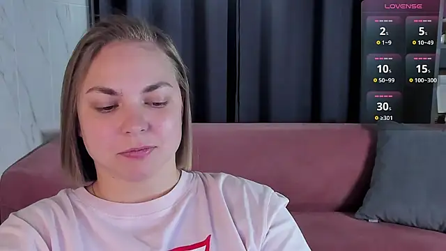 Snapshot of TataArdent chatting on 02-25-25, 11:11 TataArdent online show from 02-25-25, 11:11