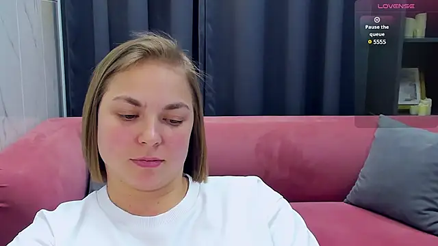 Snapshot of TataArdent chatting on 03-01-25, 02:26 TataArdent online show from 03-01-25, 02:26