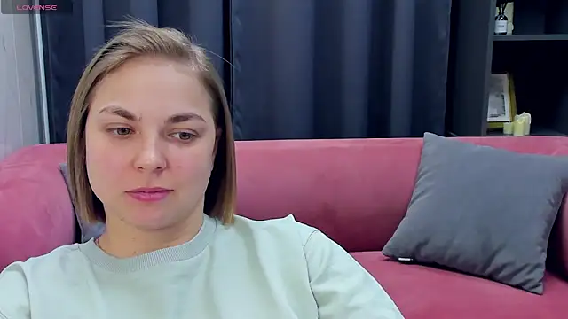 Snapshot of TataArdent chatting on 03-04-25, 09:00 TataArdent online show from 03-04-25, 09:00