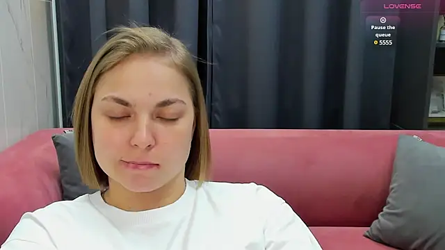 Snapshot of TataArdent chatting on 03-11-25, 11:26 TataArdent online show from 03-11-25, 11:26