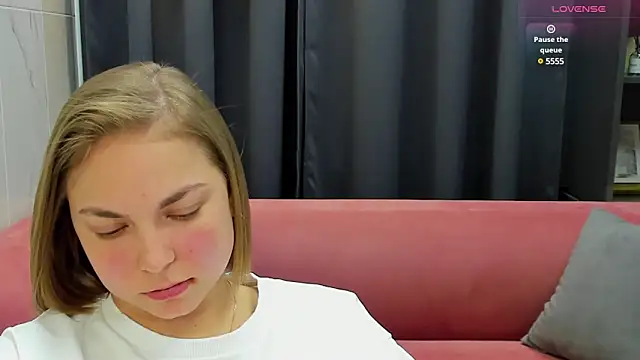 Snapshot of TataArdent chatting on 03-12-25, 02:30 TataArdent online show from 03-12-25, 02:30