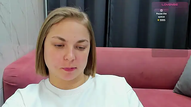 Snapshot of TataArdent chatting on 03-14-25, 11:43 TataArdent online show from 03-14-25, 11:43