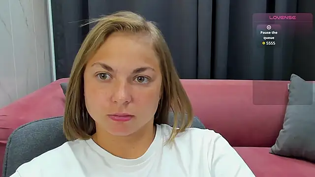 Snapshot of TataArdent chatting on 09-27-25, 08:03 TataArdent online show from 09-27-25, 08:03