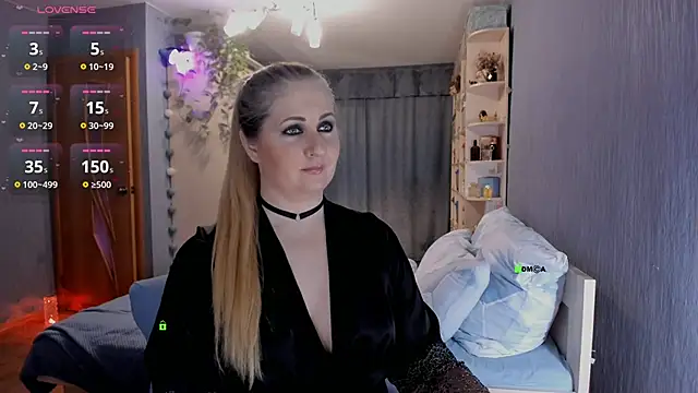 Snapshot of SweetLanna chatting on 01-04-25, 02:56 SweetLanna online show from 01-04-25, 02:56