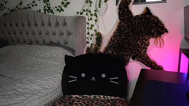 Estherjizz online show from 10-12-25, 06:07