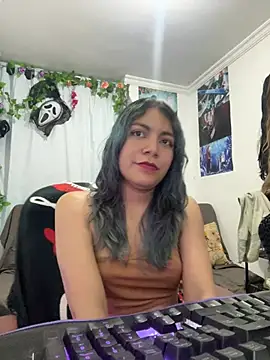 Snapshot of VaioletUwU chatting on 03-08-26, 07:45 VaioletUwU online show from 03-08-26, 07:45