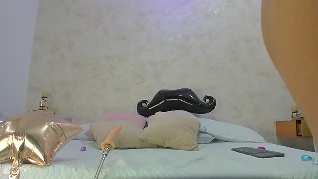 cristinapuerta  online show from 03-21-26, 12:10