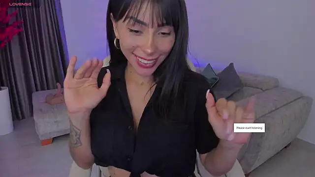 Snapshot of Sarah_Stone_ chatting on 01-28-25, 10:34 Sarah Stone online show from 01-28-25, 10:34