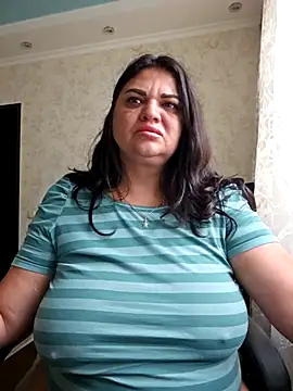 Snapshot of littleRikka chatting on 09-30-25, 08:52 littleRikka online show from 09-30-25, 08:52