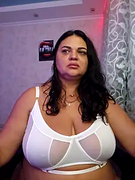 littleRikka online show from 11-02-25, 07:05