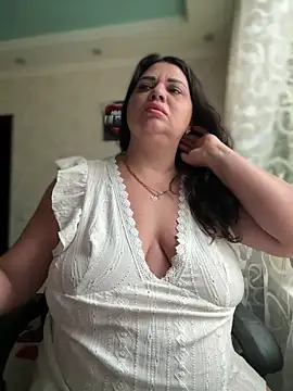 littleRikka online show from 11-16-25, 07:47