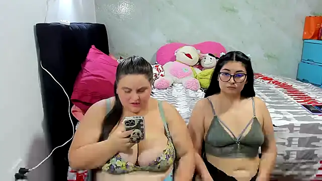 Snapshot of samybenson chatting on 12-03-25, 03:43 samybenson online show from 12-03-25, 03:43