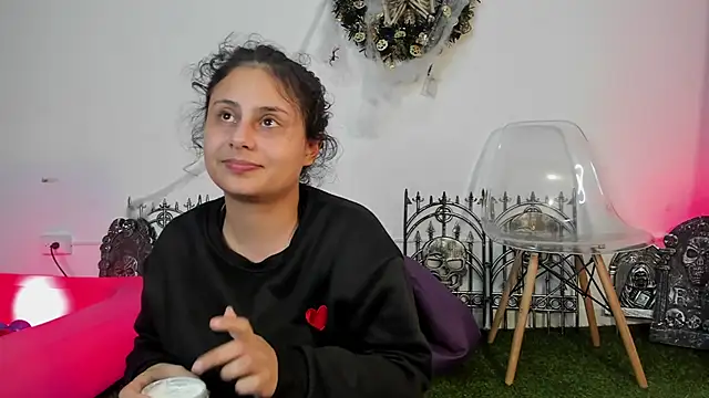 AbbyTaylorr online show from 10-25-25, 02:19