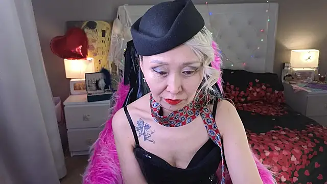 RoxalanaStar online show from 03-31-26, 12:05