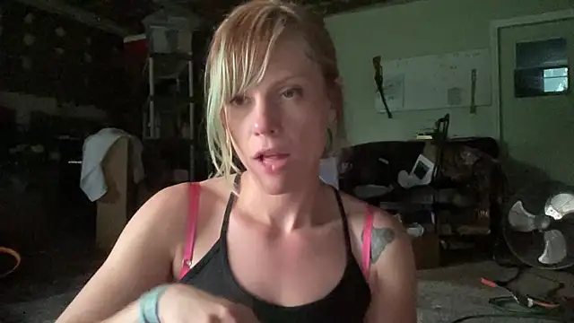 TheDaisyChaos online show from 06-22-26, 01:29