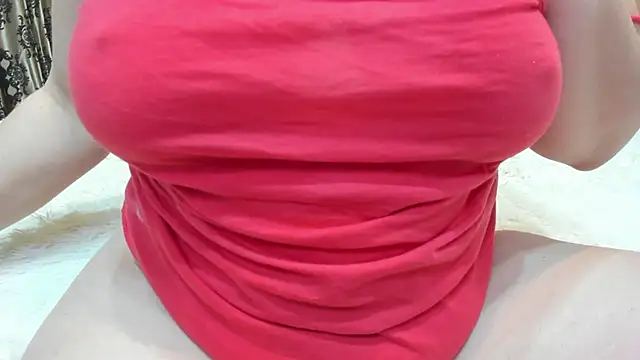 Snapshot of AnneRainn chatting on 01-07-25, 12:55 AnneRainn online show from 01-07-25, 12:55