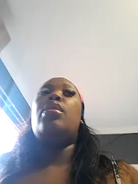 Snapshot of SWEETDOLLY29XX chatting on 12-30-24, 01:25 SWEETDOLLY29XX online show from 12-30-24, 01:25