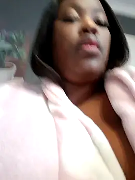 Snapshot of SWEETDOLLY29XX chatting on 10-12-25, 03:11 SWEETDOLLY29XX online show from 10-12-25, 03:11