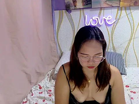 BURBERRY69 online show from 02-24-26, 02:09