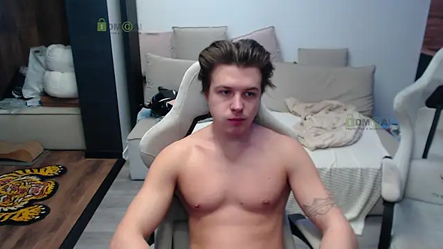 Sunny-Girl1 online show from 01-13-26, 09:47