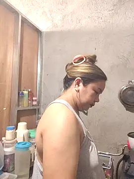 ambersmile online show from 04-21-26, 02:51