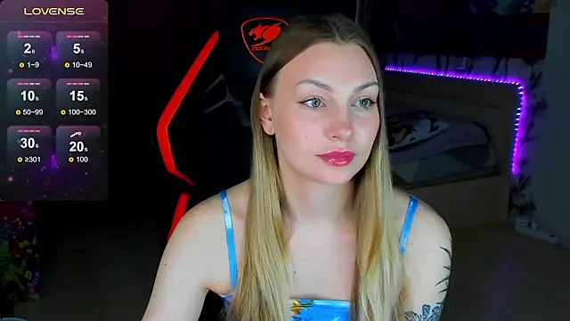 BiMolly online show from 02-25-26, 01:32