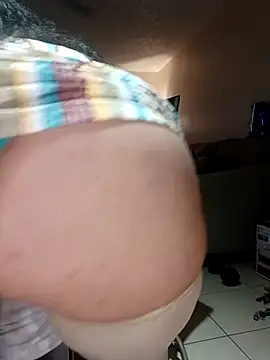 PichyPrettyPussy online show from 10-28-25, 06:43