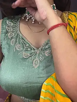 DesiZoya online show from 09-28-25, 10:48