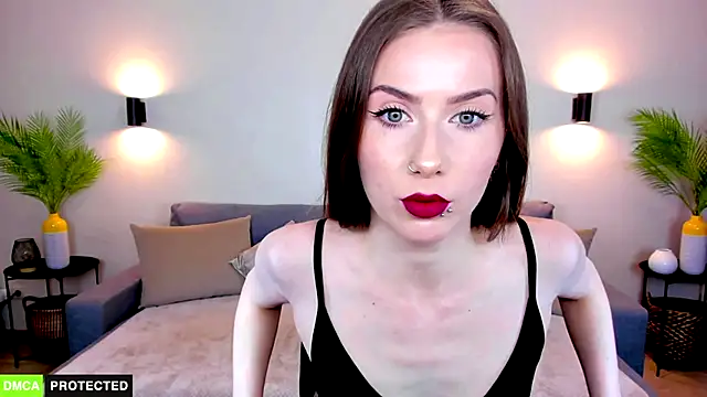 Snapshot of TheWoman__ chatting on 06-05-26, 10:54 TheWoman online show from 06-05-26, 10:54