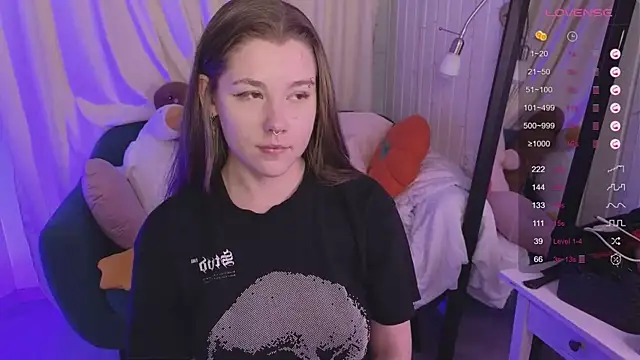Mira Falls online show from 05-27-26, 01:57