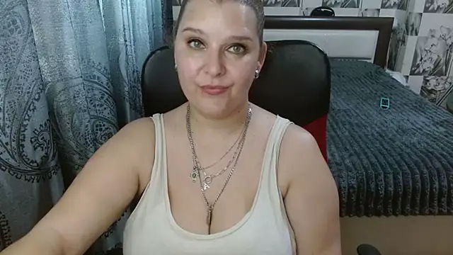 Snapshot of Boolochka chatting on 06-03-26, 01:57 Boolochka online show from 06-03-26, 01:57