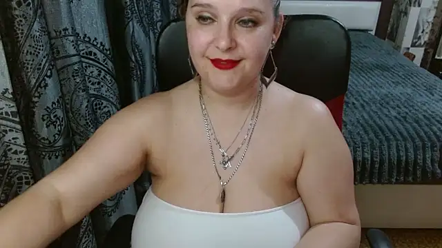 Snapshot of Boolochka chatting on 06-12-26, 05:56 Boolochka online show from 06-12-26, 05:56