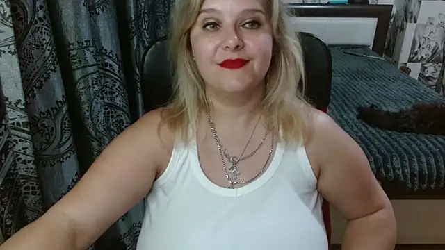 Snapshot of Boolochka chatting on 06-22-26, 09:23 Boolochka online show from 06-22-26, 09:23