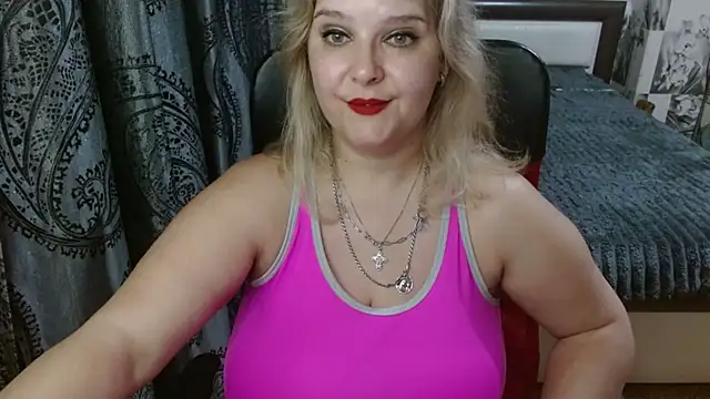 Snapshot of Boolochka chatting on 06-23-26, 07:45 Boolochka online show from 06-23-26, 07:45