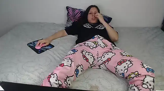 Snapshot of Chanelsexyy chatting on 12-11-24, 08:18 Chanelsexyy online show from 12-11-24, 08:18