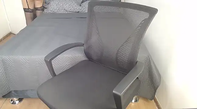 Snapshot of Chanelsexyy chatting on 01-14-25, 10:12 Chanelsexyy online show from 01-14-25, 10:12