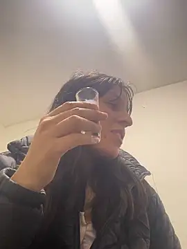 Snapshot of Chanelsexyy chatting on 10-05-25, 04:33 Chanelsexyy online show from 10-05-25, 04:33