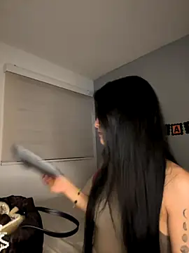 Sammy pink online show from 11-08-25, 11:47