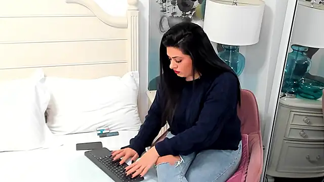 Heidix online show from 12-16-24, 05:49