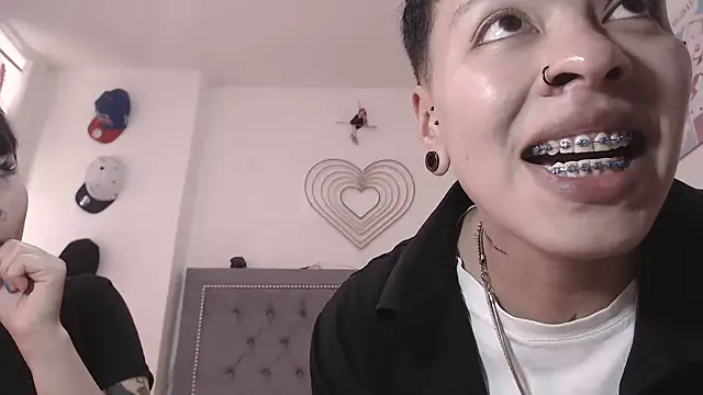 Snapshot of dulce_maria_x chatting on 02-05-26, 07:07 dulce maria x online show from 02-05-26, 07:07