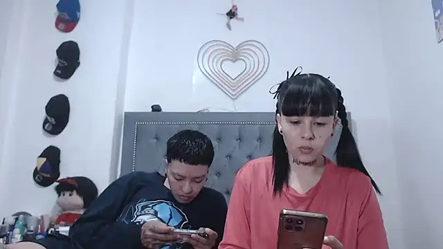 Snapshot of dulce_maria_x chatting on 02-21-26, 04:02 dulce maria x online show from 02-21-26, 04:02