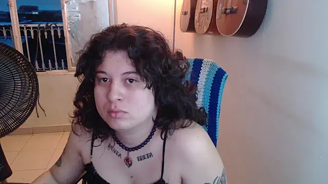 Smoke trip Alicia online show from 01-12-26, 11:04